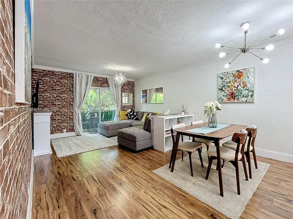 6715 N Kendall Dr APT 710, Pinecrest, FL 33156