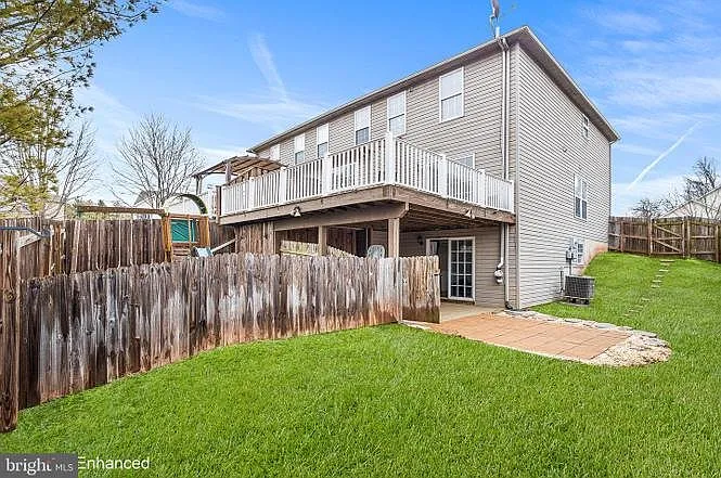 767 Hunter Dr — Photo 1