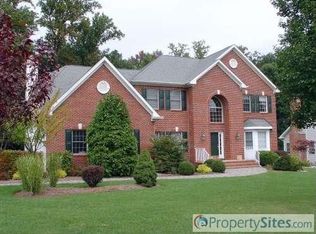 26 Schindelar Woods Way, Warren, NJ 07059