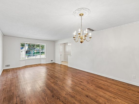 5th image of 10146 Coveridge Dr