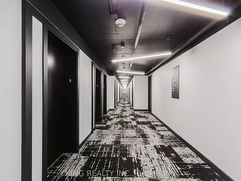 1 Jarvis St #531 — Photo 12