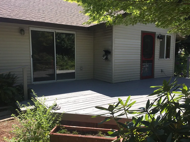 725 SE 33rd St — Photo 5