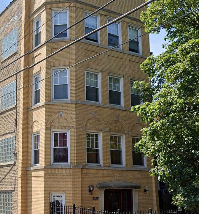 1st image of 6412 N Seeley Ave #G
