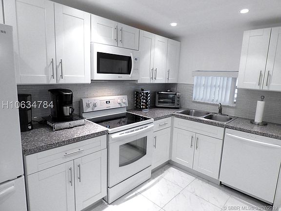 2nd image of 371 S Hollybrook Dr APT 205