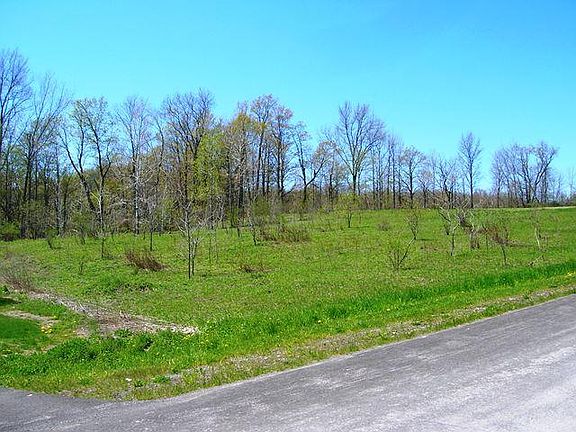 2nd image of 140 Fairway View Dr