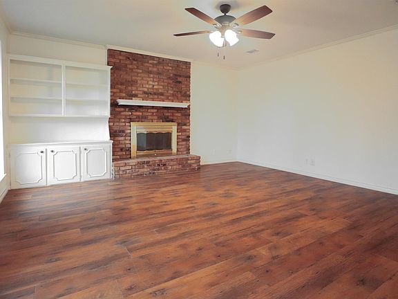 3rd image of 2825 Keenan Dr