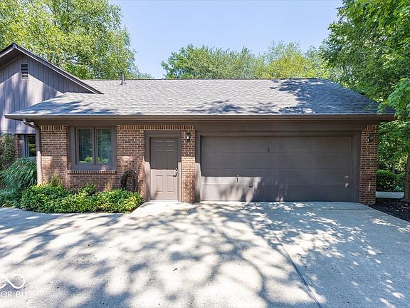 5th image of 8692 Highwood Ln