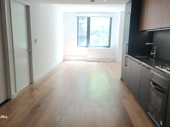 411 W 35th St APT 2G, New York, NY 10001