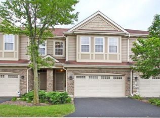 4513 Jenna Rd, Glenview, IL 60025