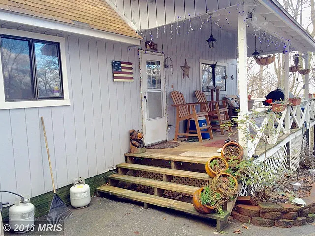 377 Elderberry Ln photo 1
