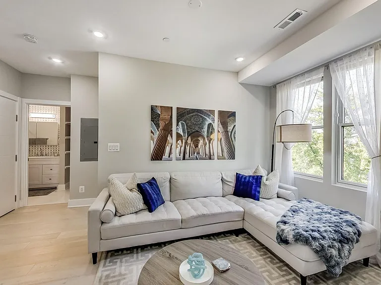 1638 K St NE #302 — Photo 7