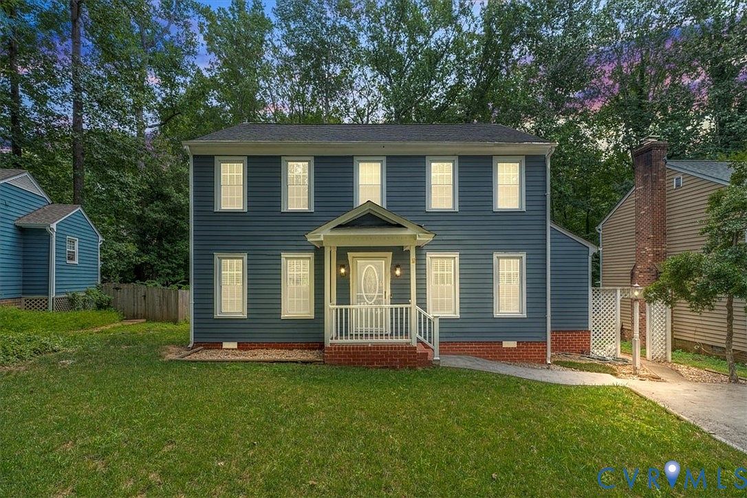 4405 Heritage Woods Ln