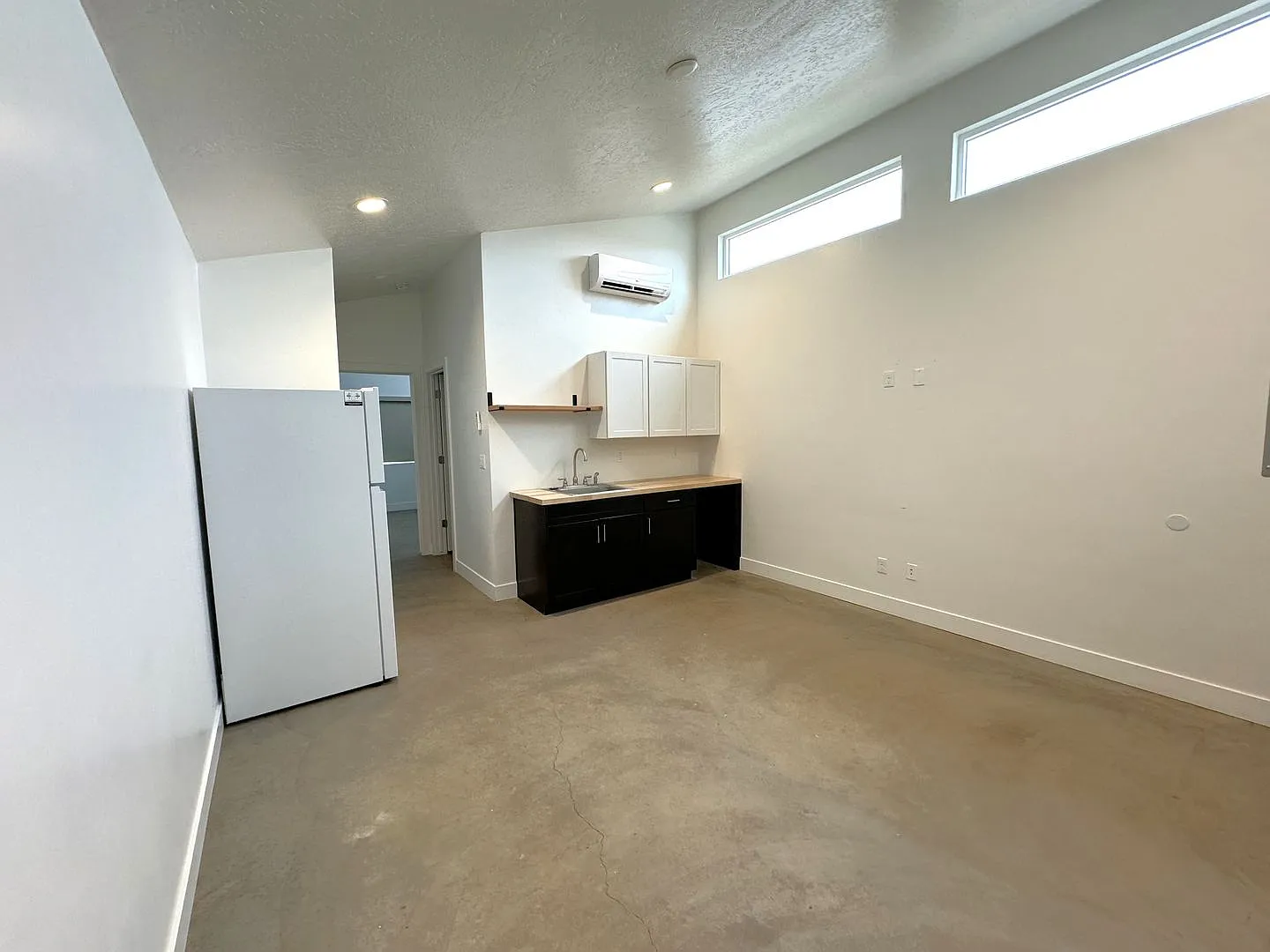 Unfurnished Property! — Photo 4