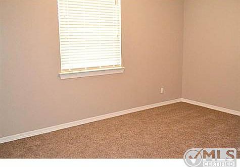 4th image of 5609 Valley Oak Dr