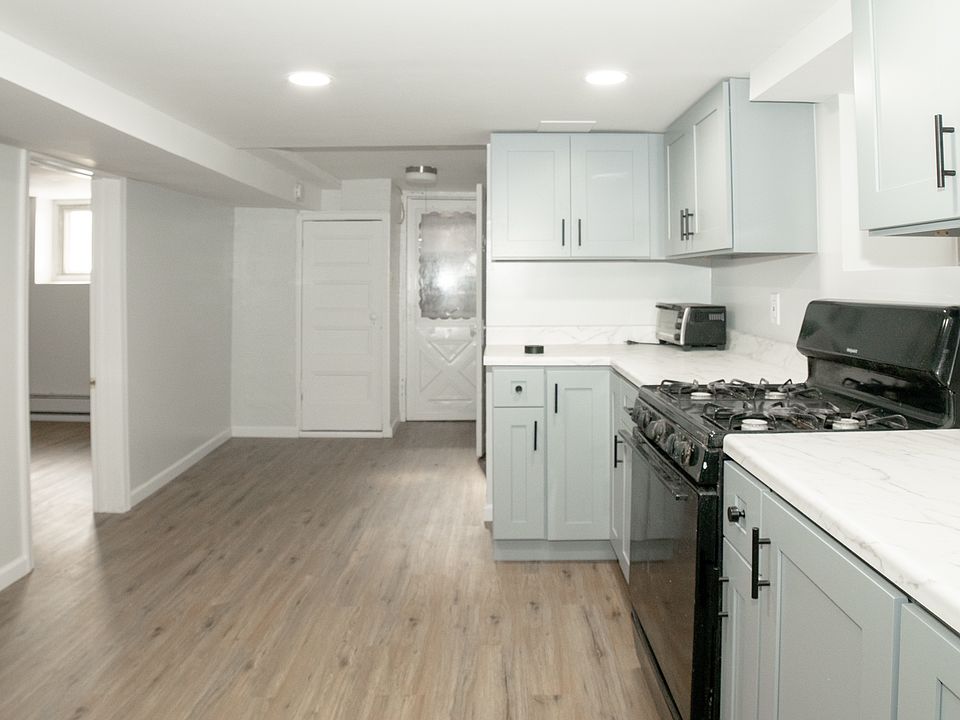 2nd image of 442 Westminster Pl
