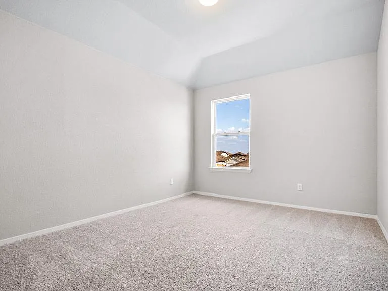 208 Stein Rd — Photo 21