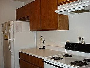 3rd image of 103 Warwick St