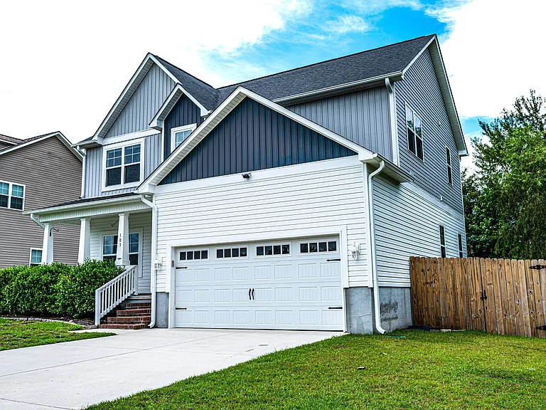 103 Chestwood Ct — Photo 3
