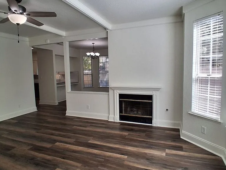8147 N Cedar Ave #125 — Photo 5