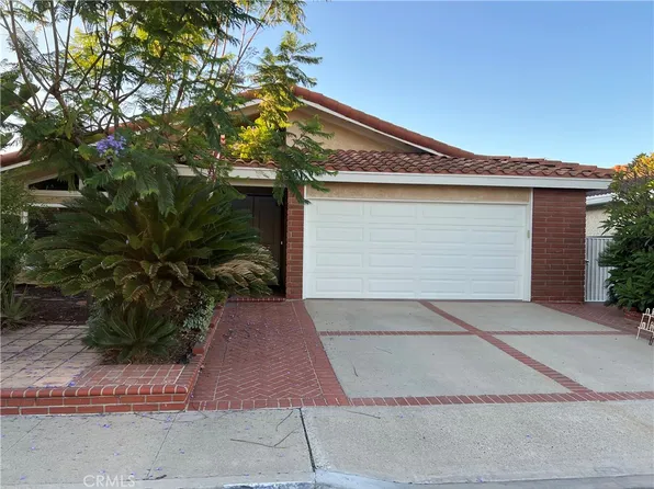 4501 Dogwood Ave, Seal Beach, CA 90740