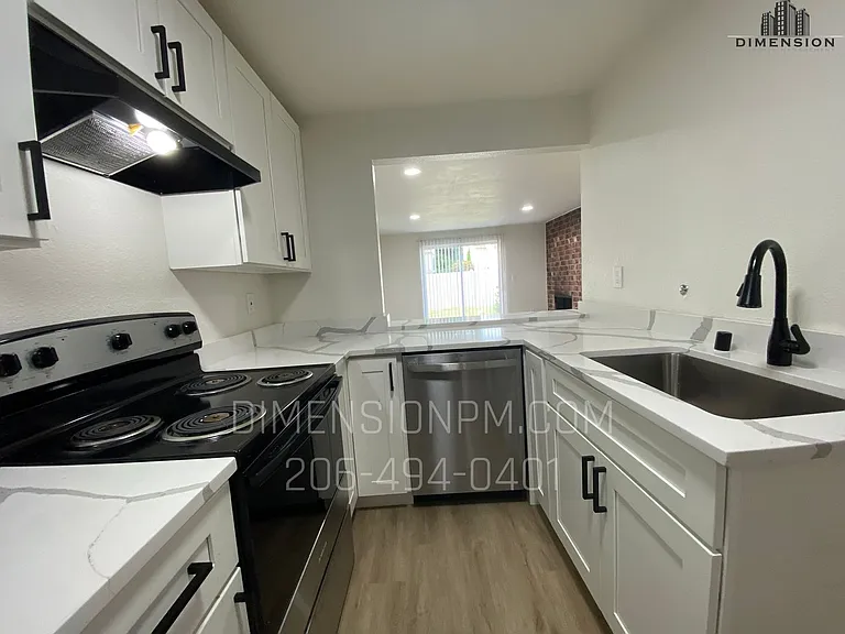 2025 M St NE — Photo 12