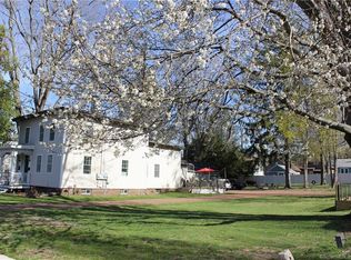 14 Spring St, Portland, CT 06480