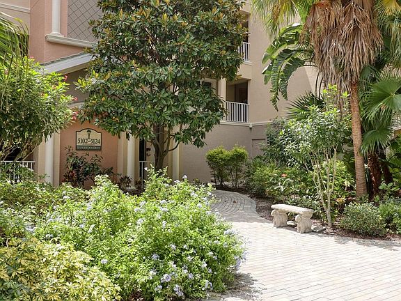 4th image of 5122 Manorwood Dr #4B