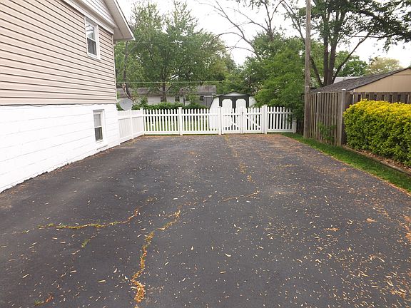 5th image of 8007 Hammond St