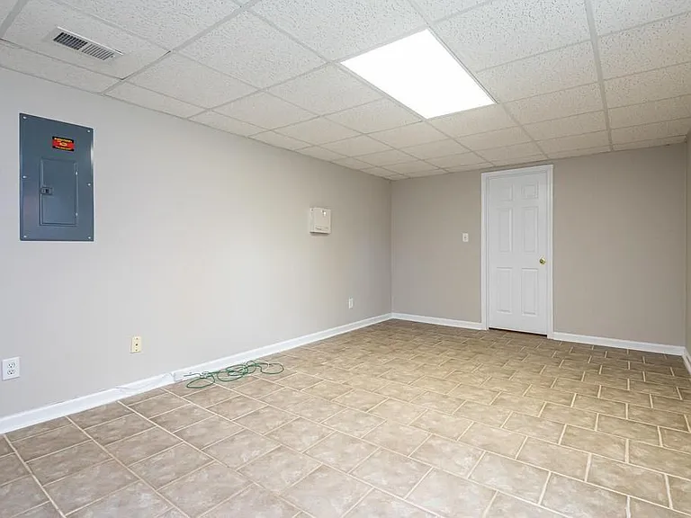225 Heritage Lake Dr — Photo 82