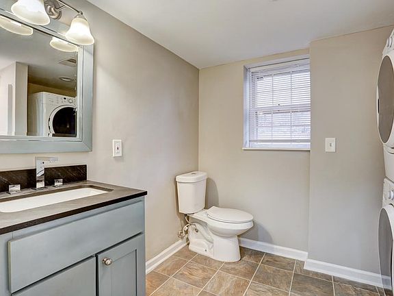 5th image of 450 Dan Pl SE #2