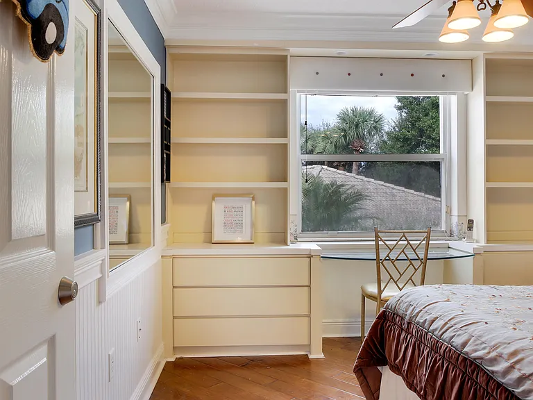 2070 Chagall Cir — Photo 34