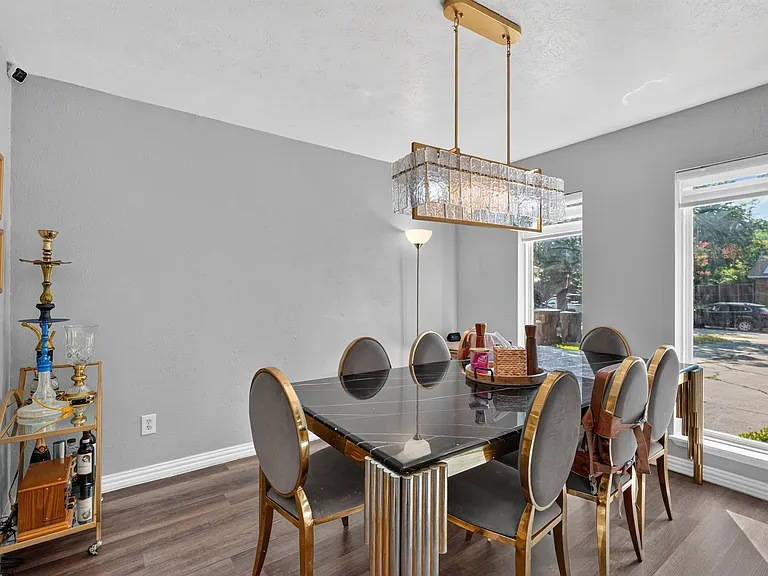 3486 Chelsea Ln — Photo 2