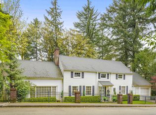 2271 SW Montgomery Dr, Portland, OR 97201