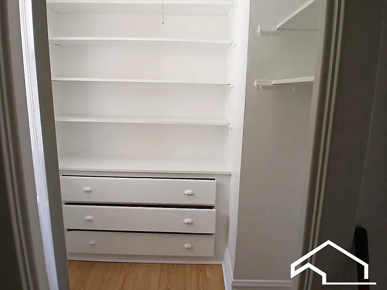 4652 W Palmer St #2 — Photo 9