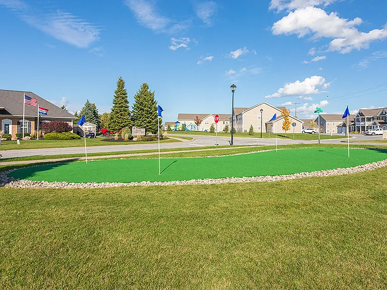 Avon Commons Apartment Homes — Photo 24
