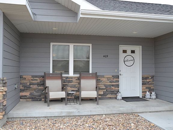 2nd image of 409 Rolling Hills Ave