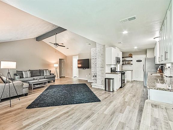 3rd image of 22602 Big Sky Dr