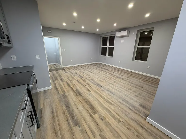 Manor Ave — Photo 3