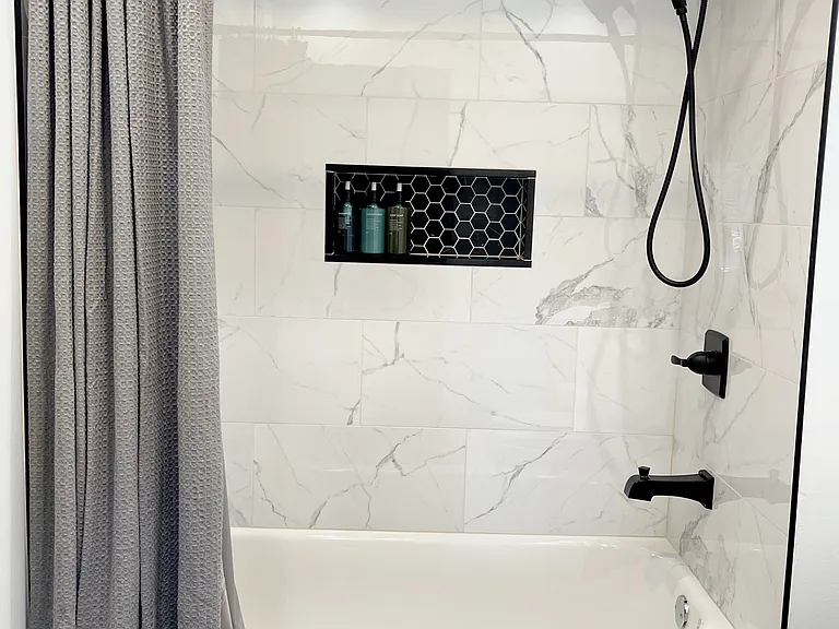 2129 Sunset Ave #2 — Photo 4