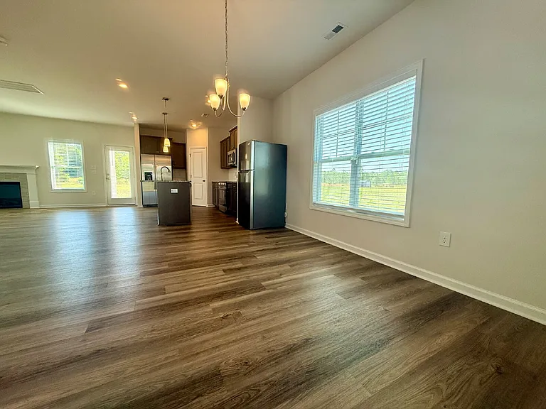 4736 Mastercraft Ct — Photo 3