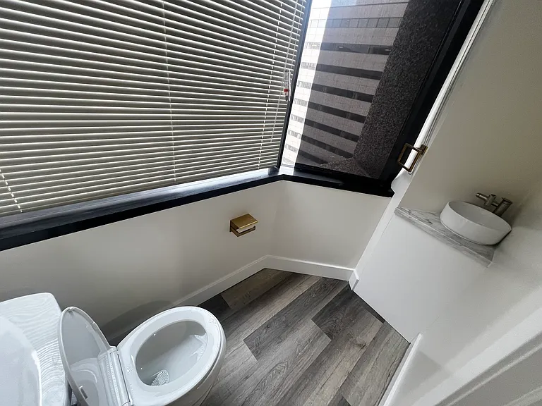 1111 14th St NW #701 — Photo 6