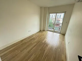 Rented by Tapiro Realty