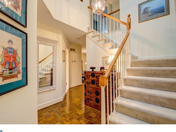 3rd image of 20 Marsh Woods Ln