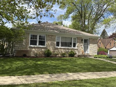 5723 North Dexter AVENUE, Glendale, WI, 53209