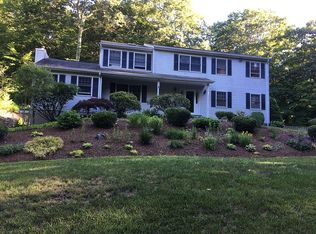 33 Carriage House Dr, Ridgefield, CT 06877