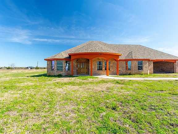 3rd image of 1436 County Road 4106