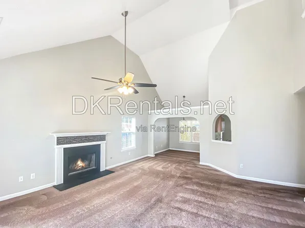 2743 Lake Park Rdg W, Acworth, GA 30101