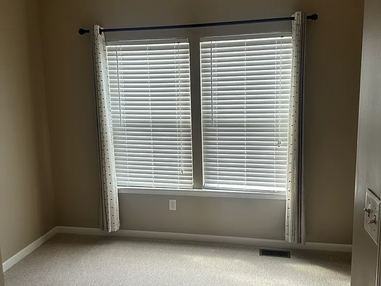 859 Beacon Ln — Photo 12