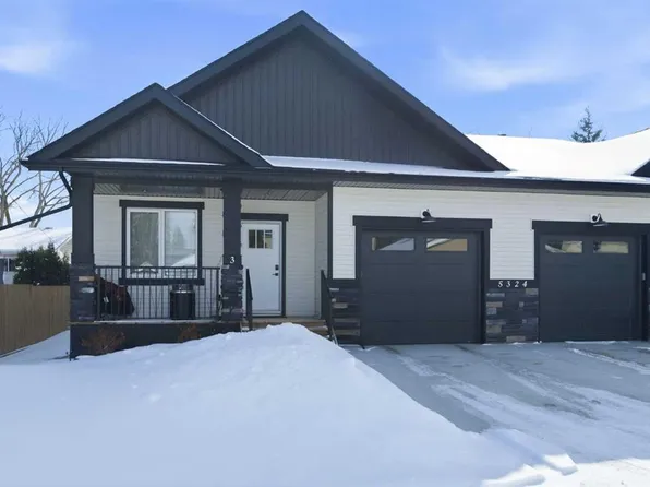 5324 S 49th Ave #3, Lacombe, AB T4L 1S6