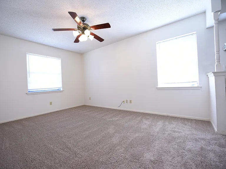 8945 Flicker Ln — Photo 12